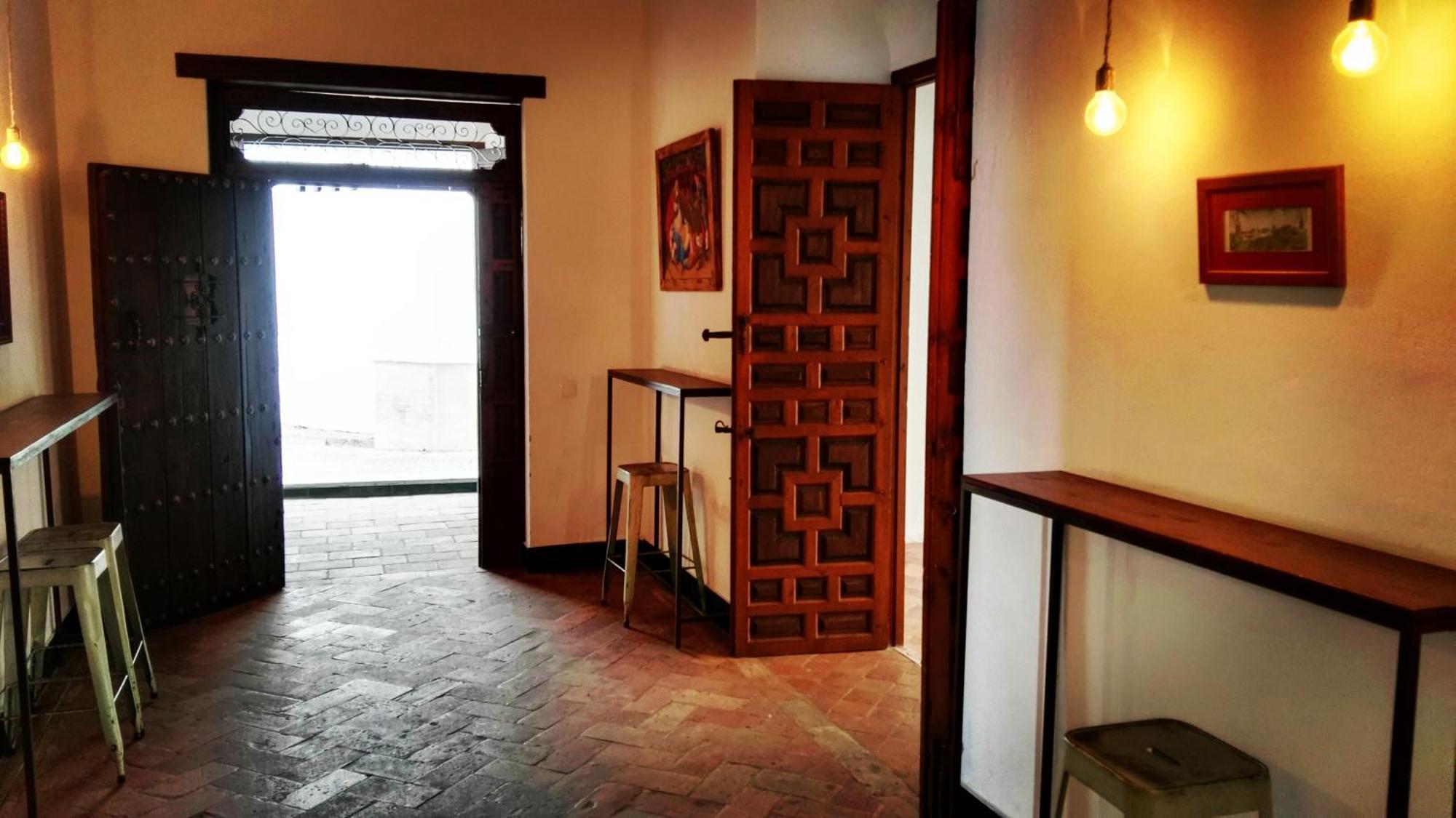 Hostal Cafe Frenteabastos Carmona  Eksteriør billede