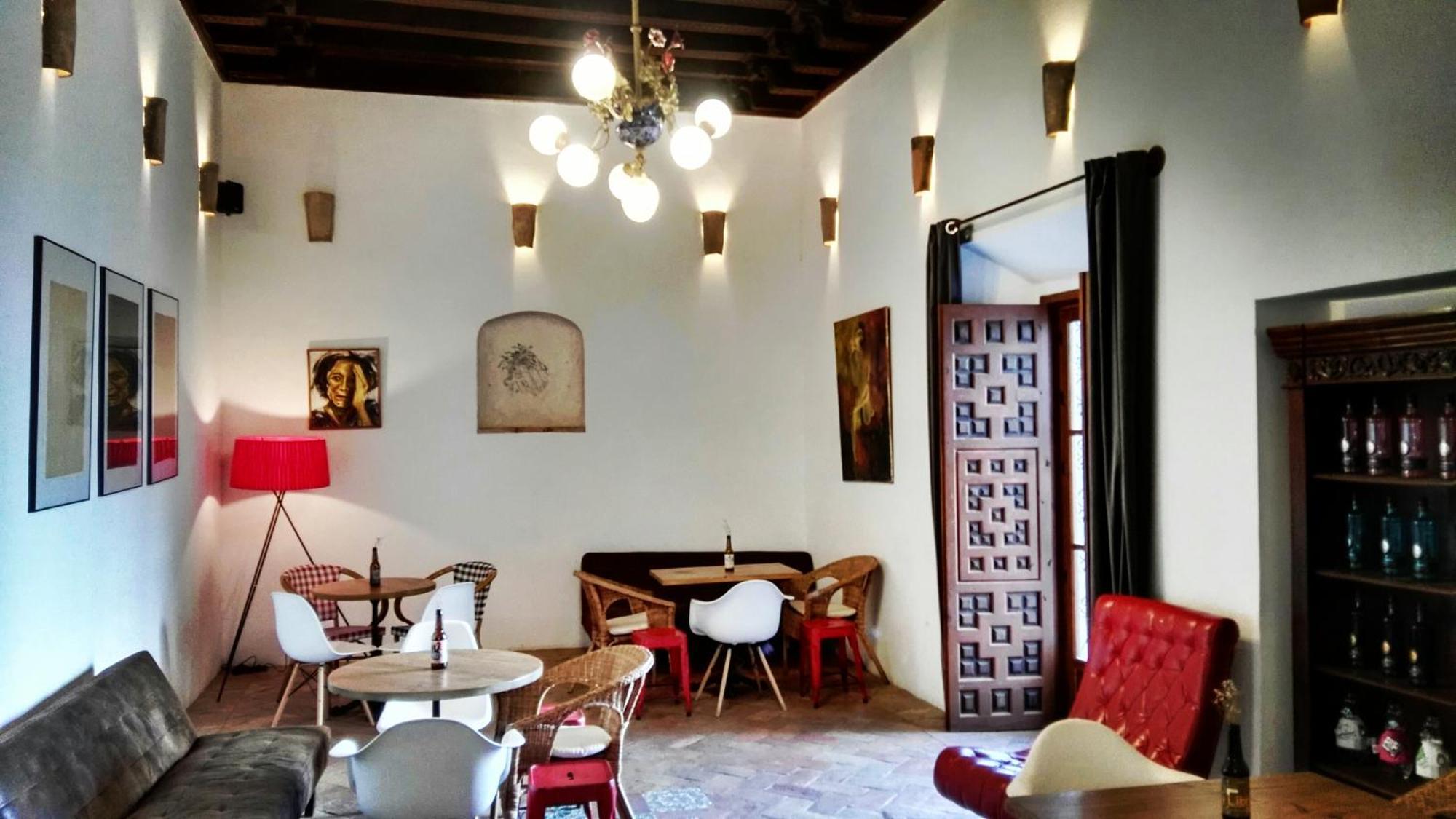 Hostal Cafe Frenteabastos Carmona  Eksteriør billede
