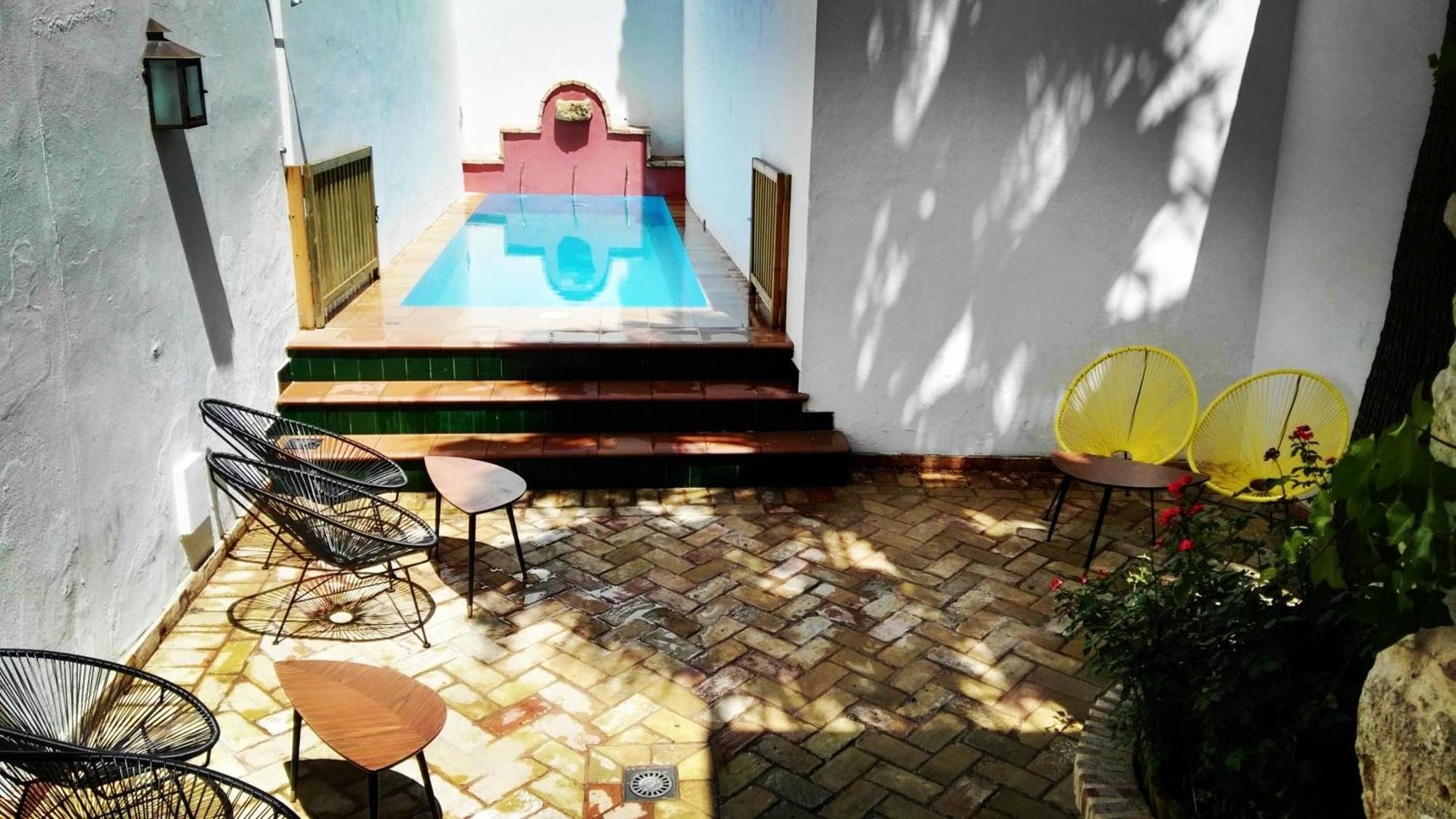 Hostal Cafe Frenteabastos Carmona  Eksteriør billede